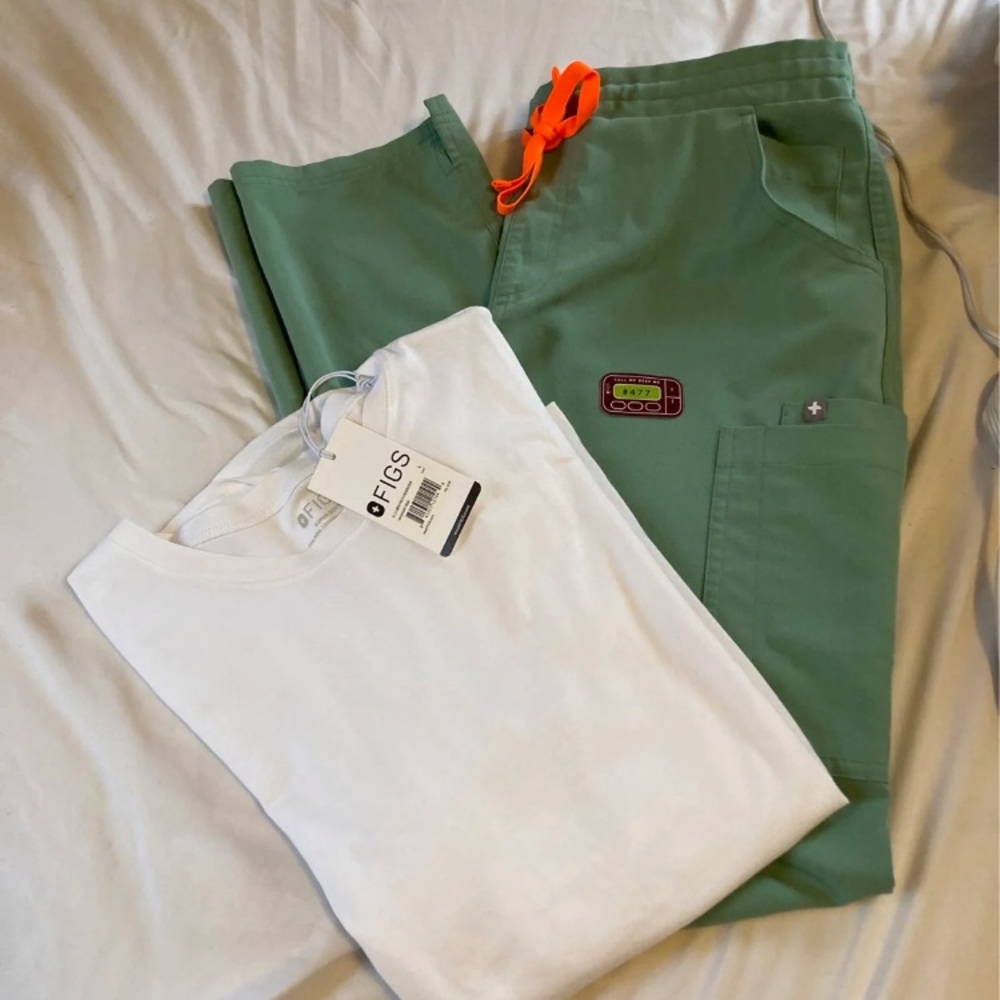 Women’s FIGS scrubs pants